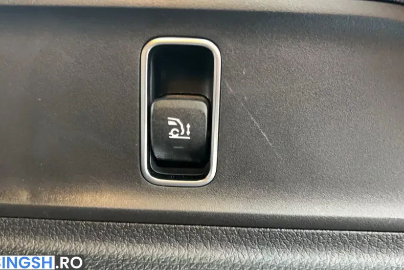 Mercedes-Benz GLE 300 (Clasa GLE) din 2024 cu 27.500 km - oferta MER231684 - foto 17