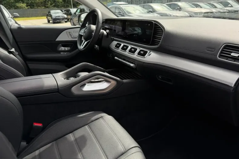 Mercedes-Benz GLE 350 (Clasa GLE) din 2022 cu 18.937 km - oferta MER231692 - foto 11