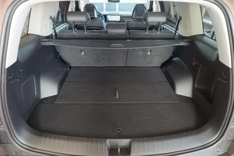Hyundai Santa Fe din 2024 cu 27.200 km - oferta HYU231696 - foto 12