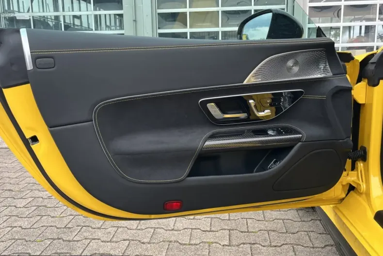 Mercedes-Benz AMG GT (Clasa GT) din 2024 cu 4.024 km - oferta MER231698 - foto 12
