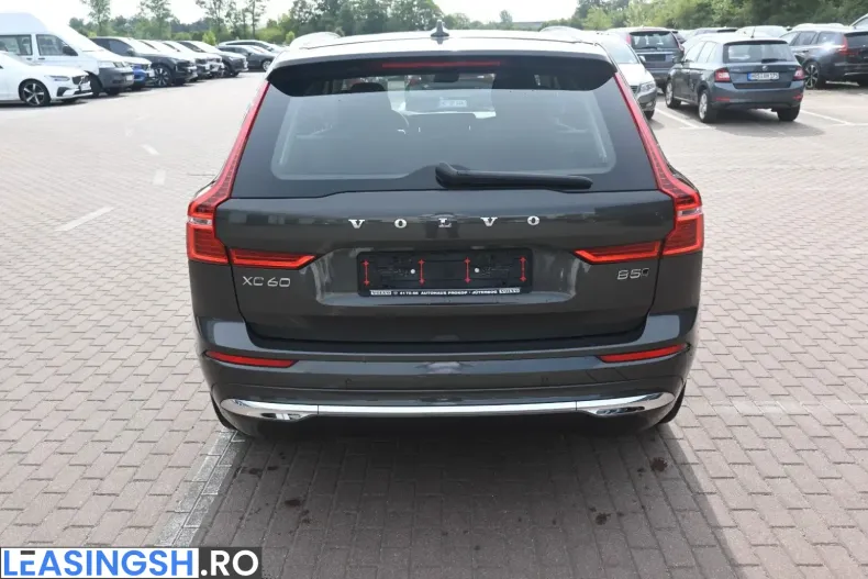 Volvo XC60 din 2022 cu 90.300 km - oferta VOL231709 - foto 8