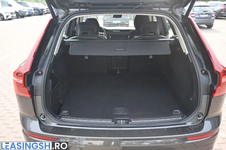 Volvo XC60 din 2022 cu 90.300 km - oferta VOL231709 - foto 9