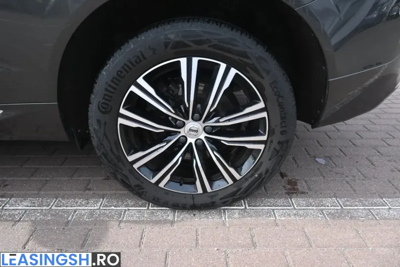 Volvo XC60 din 2022 cu 90.300 km - oferta VOL231709 - foto 12