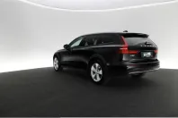 Volvo V60 Cross Country din 2023 cu 13.756 km - oferta VOL231710 - foto 3