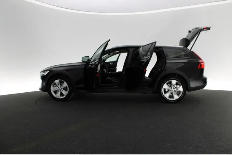 Volvo V60 Cross Country din 2023 cu 13.756 km - oferta VOL231710 - foto 6