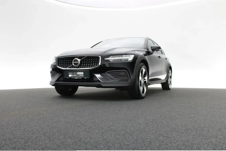 Volvo V60 Cross Country din 2023 cu 42.948 km - oferta VOL231711 - foto 1