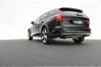 Volvo V60 Cross Country din 2023 cu 42.948 km - oferta VOL231711 - foto 9