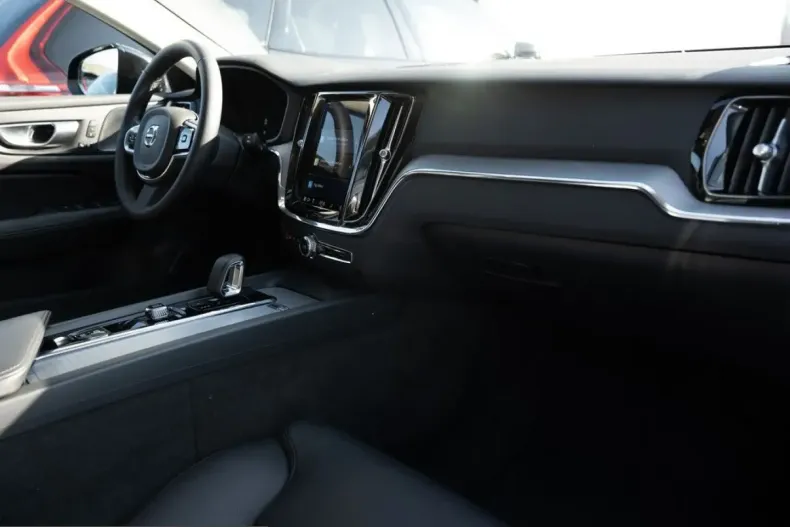 Volvo V60 Cross Country din 2023 cu 42.948 km - oferta VOL231711 - foto 26