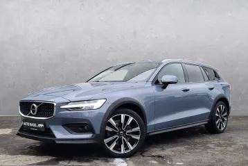 Volvo V60 Cross Country din 2022 - oferta VOL231712