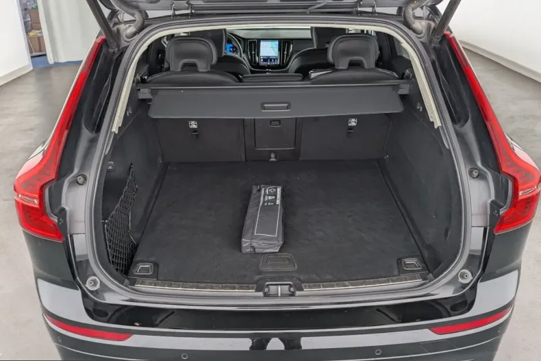Volvo XC60 din 2023 cu 87.600 km - oferta VOL231715 - foto 8