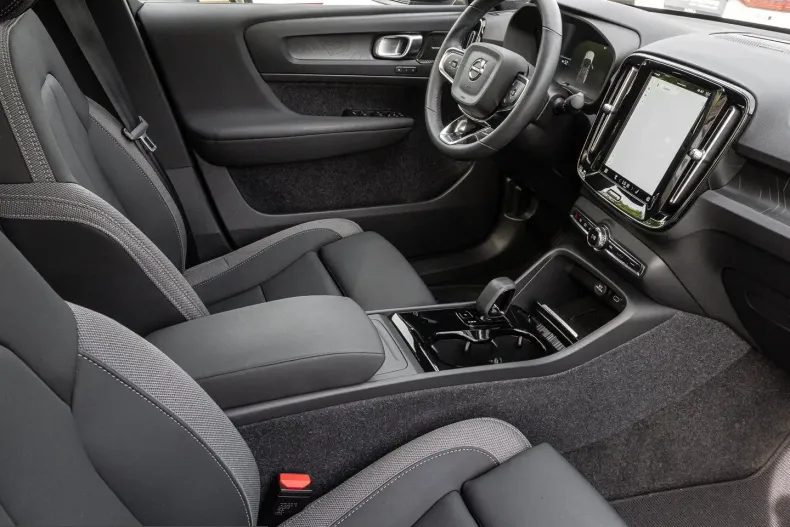 Volvo C40 din 2023 cu 61.730 km - oferta VOL231716 - foto 8