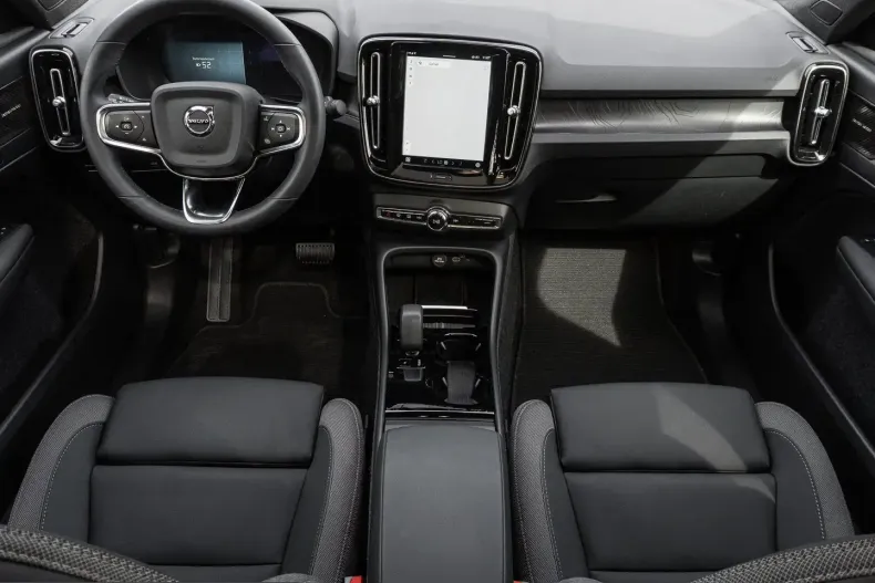 Volvo C40 din 2023 cu 61.730 km - oferta VOL231716 - foto 10