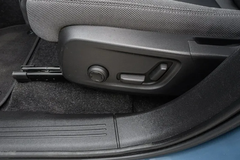 Volvo C40 din 2023 cu 61.730 km - oferta VOL231716 - foto 15