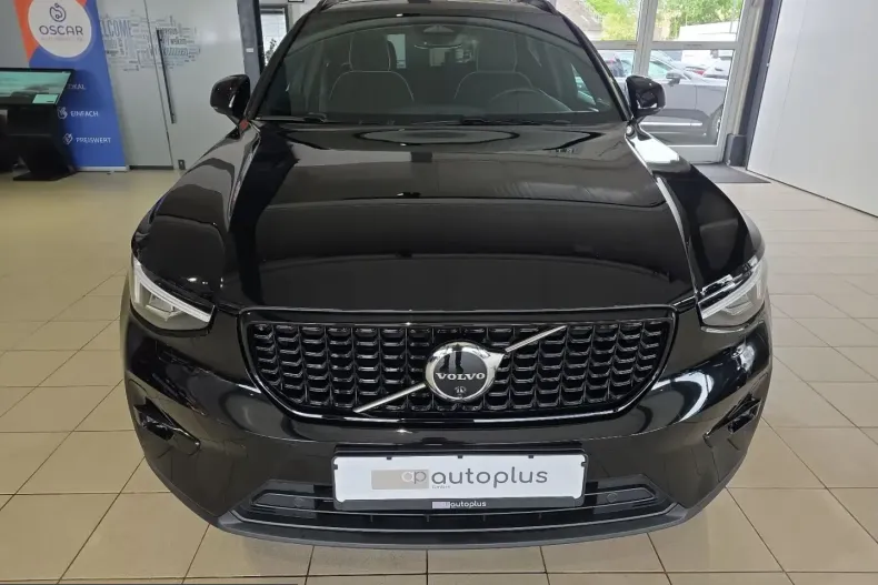 Volvo XC40 din 2023 cu 26.201 km - oferta VOL231718 - foto 4