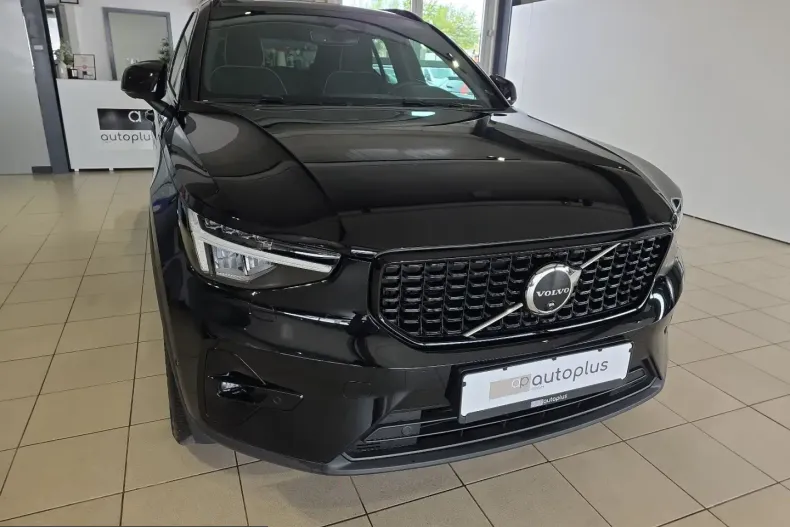 Volvo XC40 din 2023 cu 26.201 km - oferta VOL231718 - foto 5