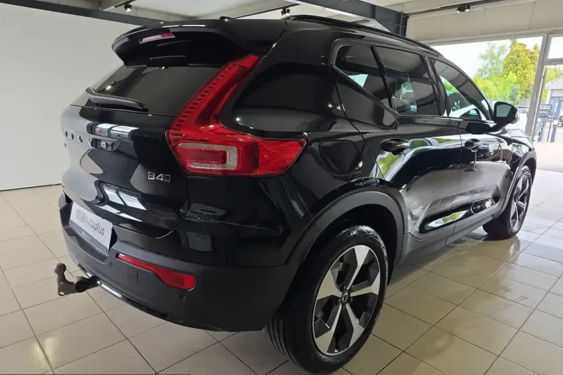 Volvo XC40 din 2023 cu 26.201 km - oferta VOL231718 - foto 6