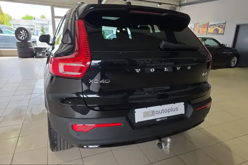 Volvo XC40 din 2023 cu 26.201 km - oferta VOL231718 - foto 9