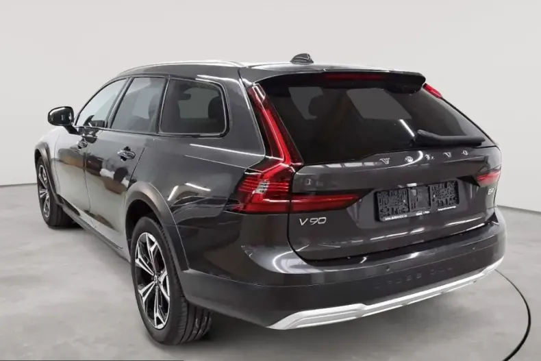 Volvo V90 Cross Country din 2022 cu 98.018 km - oferta VOL231719 - foto 2