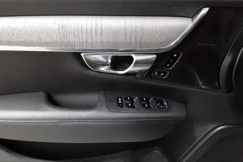 Volvo V90 Cross Country din 2022 cu 98.018 km - oferta VOL231719 - foto 4
