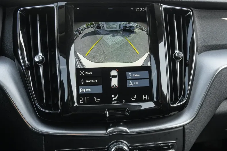 Volvo XC60 din 2022 cu 68.912 km - oferta VOL231720 - foto 12