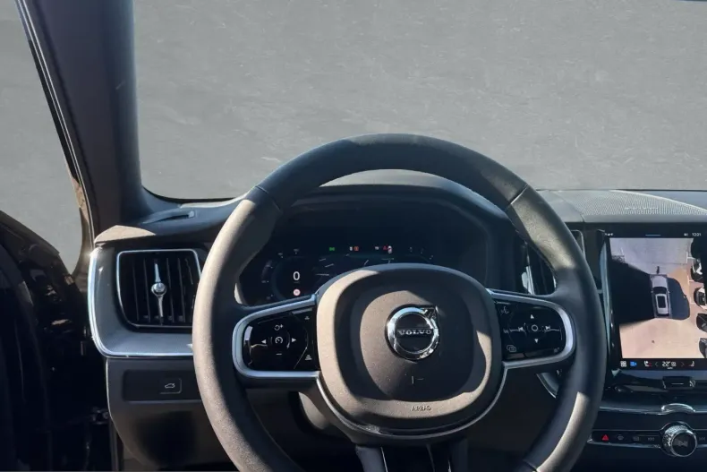 Volvo XC60 din 2025 cu 27.500 km - oferta VOL231721 - foto 11