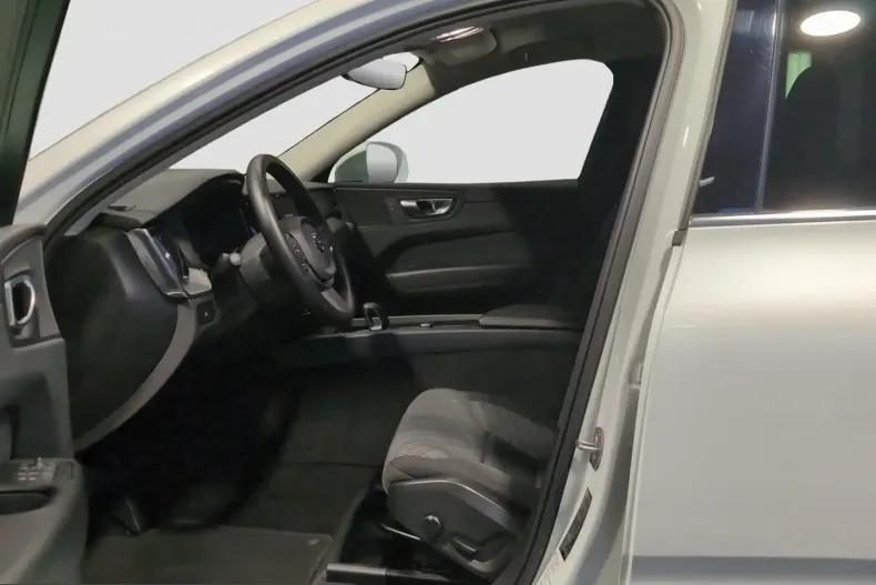 Volvo XC60 din 2022 cu 91.454 km - oferta VOL231722 - foto 11