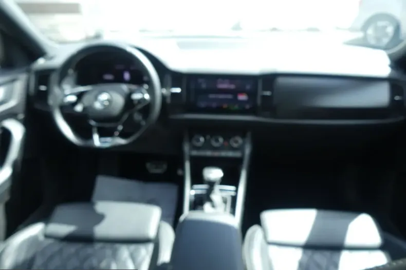 Skoda Kodiaq din 2024 cu 39.738 km - oferta SKO231727 - foto 4