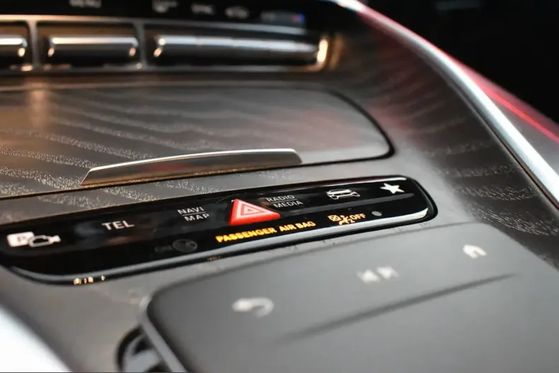 Mercedes-Benz AMG GT R (Clasa GT) din 2022 cu 15.000 km - oferta MER231733 - foto 31