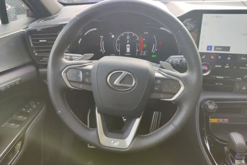 Lexus NX 450h din 2024 cu 15.000 km - oferta LEX231734 - foto 11