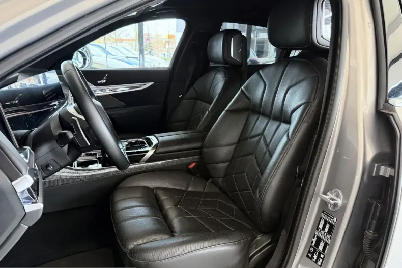 BMW 740 (Seria 7) din 2023 cu 114.636 km - oferta BMW231741 - foto 11