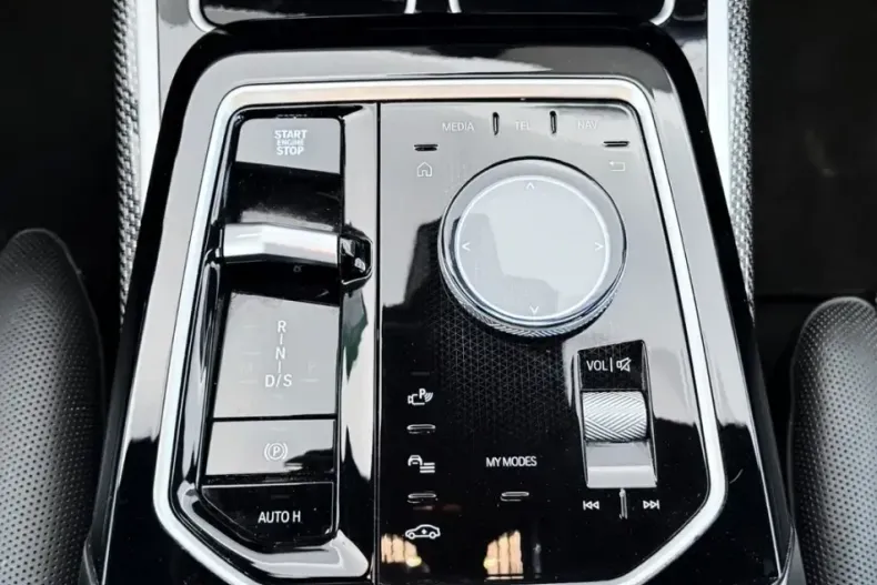 BMW 740 (Seria 7) din 2023 cu 114.636 km - oferta BMW231741 - foto 18
