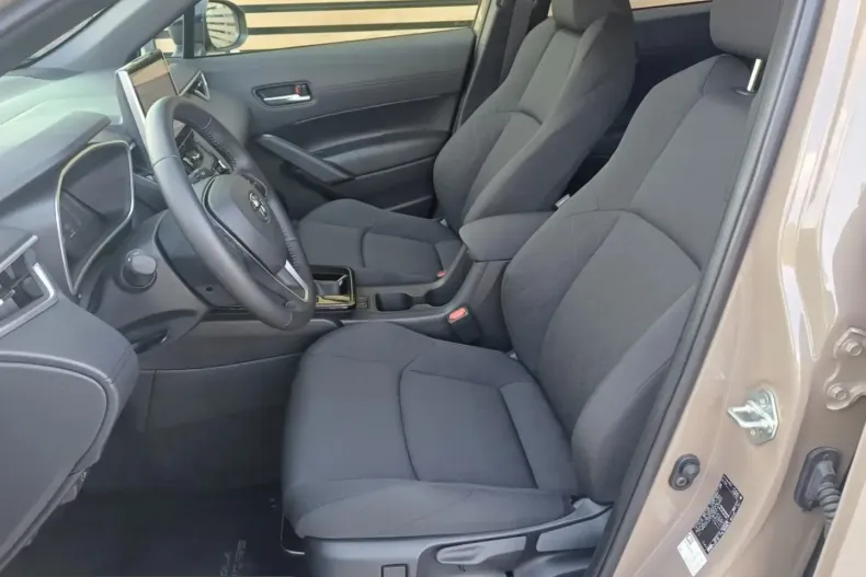 Toyota Corolla Cross din 2025 cu 7.450 km - oferta TOY231751 - foto 9