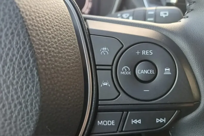 Toyota Corolla Cross din 2025 cu 7.450 km - oferta TOY231751 - foto 15