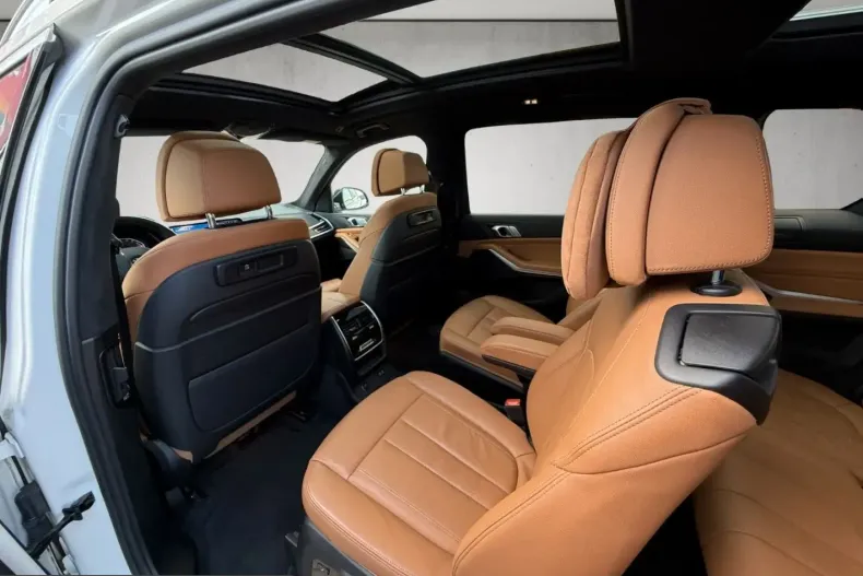 BMW X7 (Seria X) din 2021 cu 91.122 km - oferta BMW231758 - foto 11