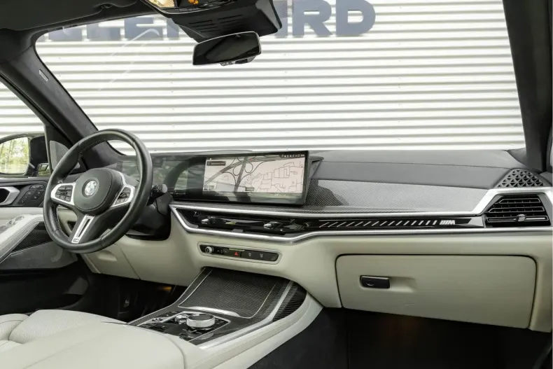 BMW X7 (Seria X) din 2023 cu 101.773 km - oferta BMW231761 - foto 4