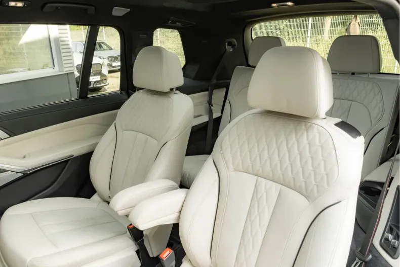 BMW X7 (Seria X) din 2023 cu 101.773 km - oferta BMW231761 - foto 27