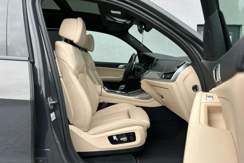 BMW X7 (Seria X) din 2022 cu 119.210 km - oferta BMW231762 - foto 7