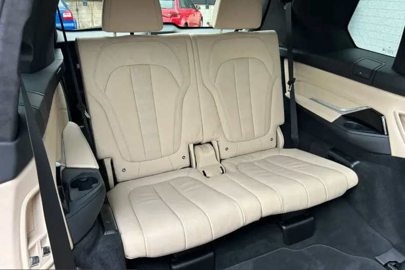 BMW X7 (Seria X) din 2022 cu 119.210 km - oferta BMW231762 - foto 9