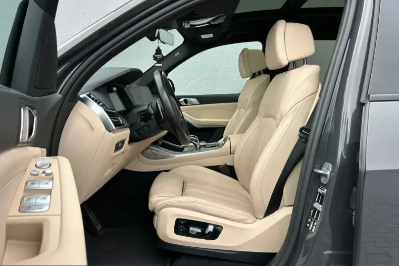 BMW X7 (Seria X) din 2022 cu 119.210 km - oferta BMW231762 - foto 10