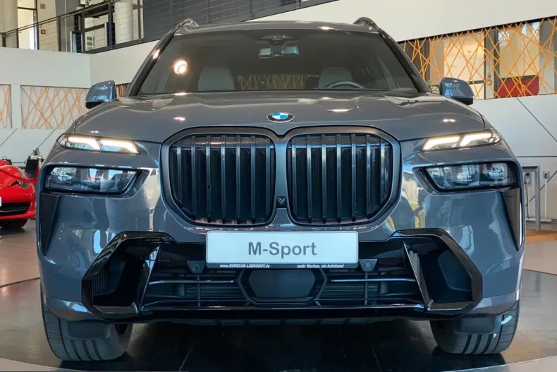 BMW X7 (Seria X) din 2023 cu 86.014 km - oferta BMW231763 - foto 6
