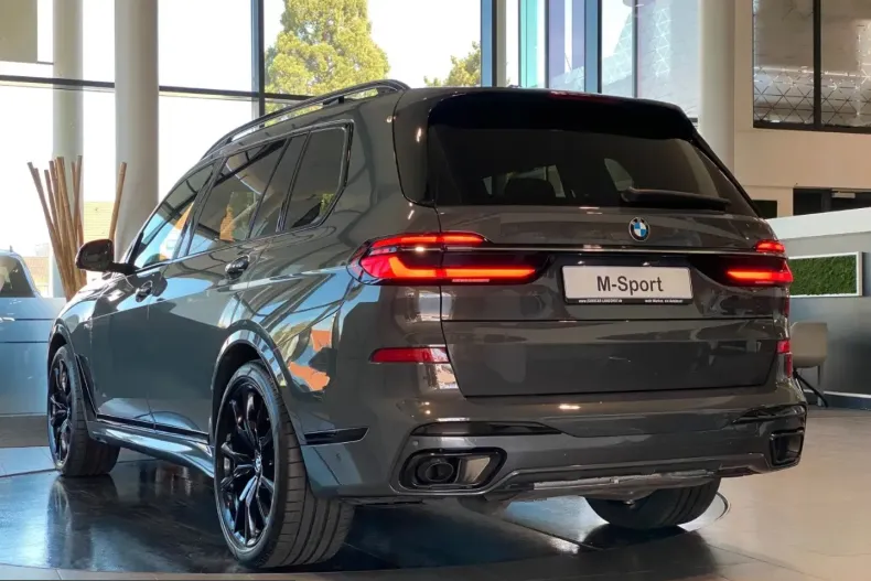 BMW X7 (Seria X) din 2023 cu 86.014 km - oferta BMW231763 - foto 7