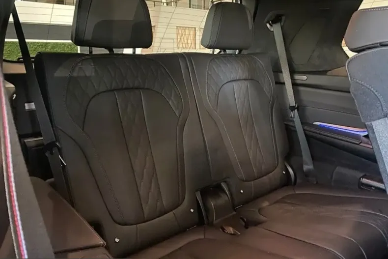 BMW X7 (Seria X) din 2023 cu 86.014 km - oferta BMW231763 - foto 27