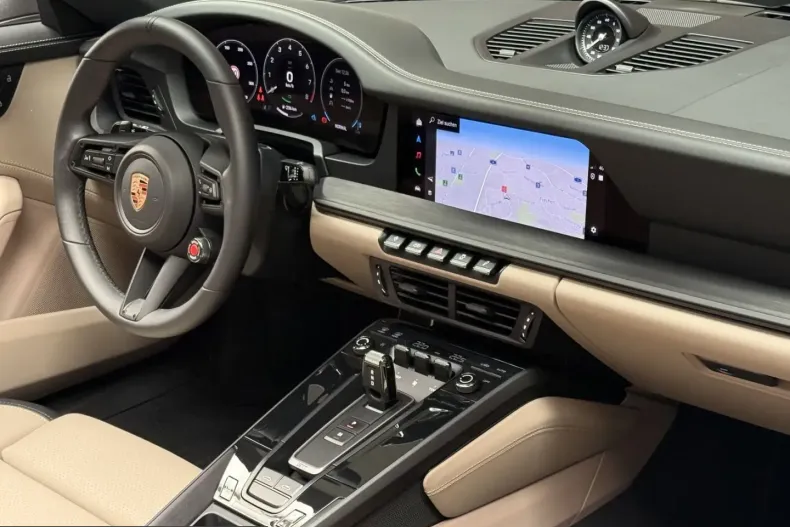 Porsche 992 din 2025 cu 8.200 km - oferta POR231765 - foto 6
