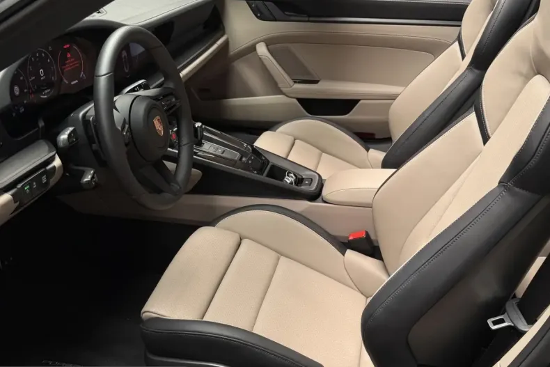 Porsche 992 din 2025 cu 8.200 km - oferta POR231765 - foto 14