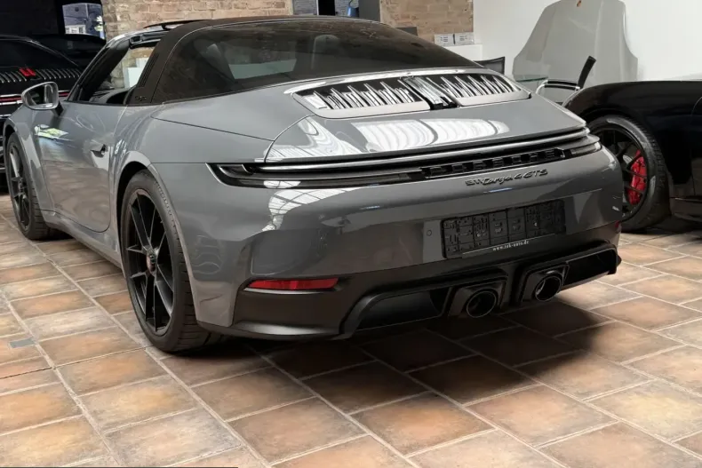 Porsche 992 din 2025 cu 8.200 km - oferta POR231765 - foto 23