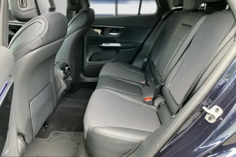 Mercedes-Benz GLC 300 (Clasa GLC) din 2023 cu 84.983 km - oferta MER231769 - foto 6