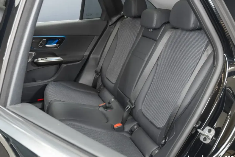 Mercedes-Benz GLC 300 (Clasa GLC) din 2023 cu 79.866 km - oferta MER231770 - foto 16
