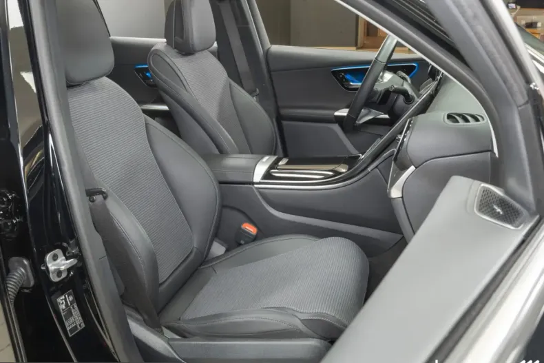 Mercedes-Benz GLC 300 (Clasa GLC) din 2023 cu 79.866 km - oferta MER231770 - foto 18