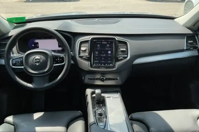 Volvo XC90 din 2023 cu 37.000 km - oferta VOL231771 - foto 3