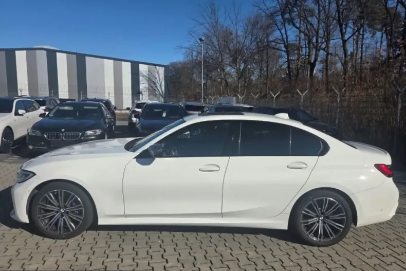 BMW M340i (Seria 3) din 2021 cu 69.494 km - oferta BMW231779 - foto 2